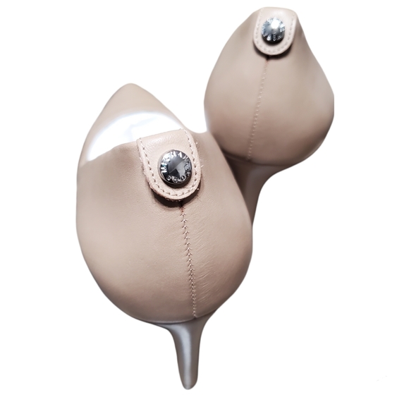 Michael Kors Dorothy Flex Pump - Picture 14 of 15